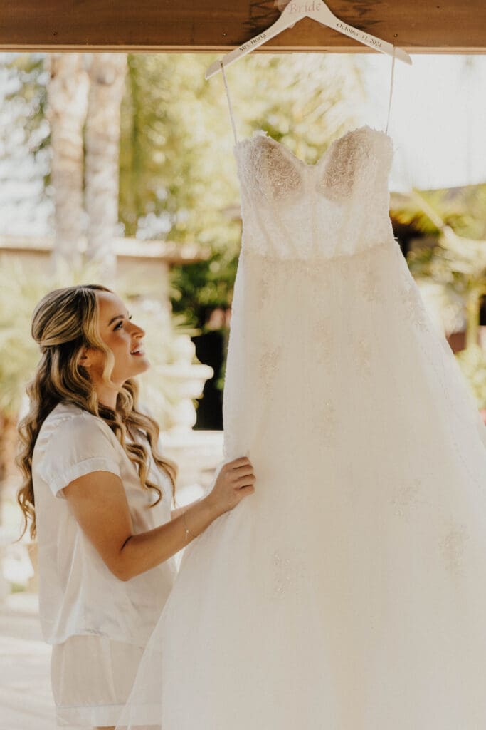 Wedding day details for your professional beauty and glam trial